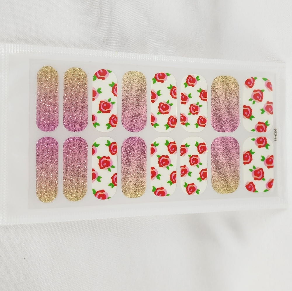 3 FOR $13 🔥 Trendy Self Adhesive Nails Wrap